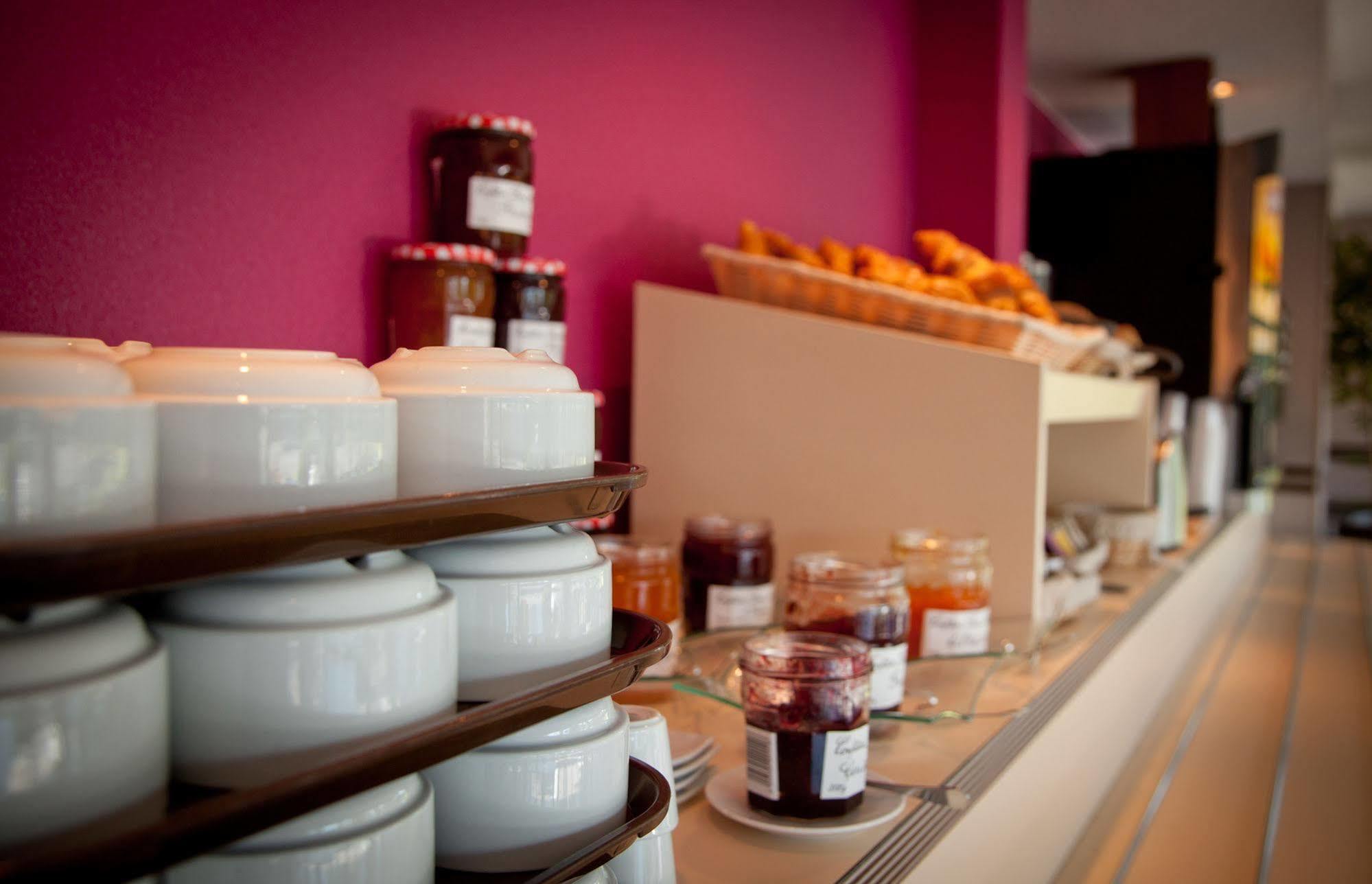 B&B Hotel Pau Zenith Eksteriør bilde